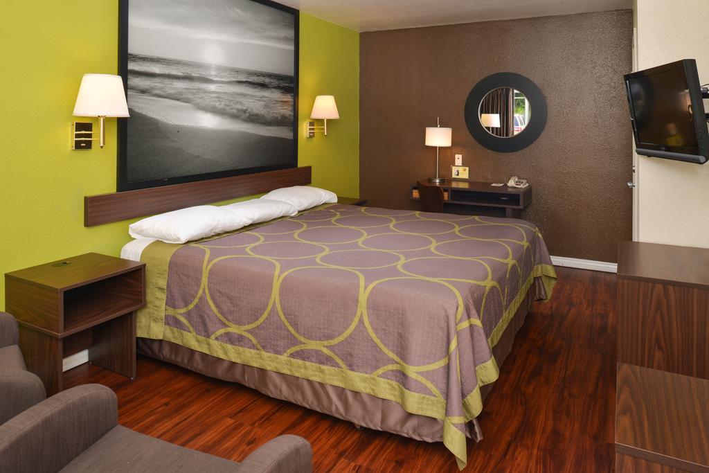 Super 8 By Wyndham Los Angeles/Алхамбра Екстериор снимка
