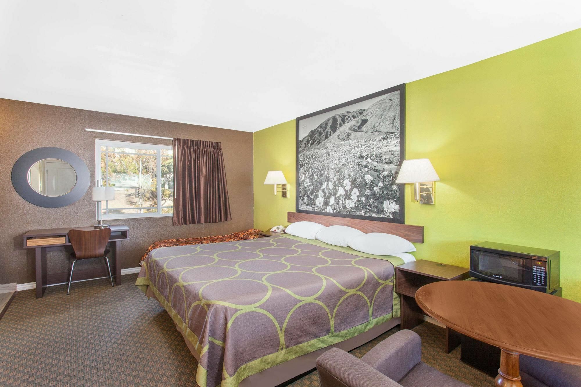 Super 8 By Wyndham Los Angeles/Алхамбра Екстериор снимка