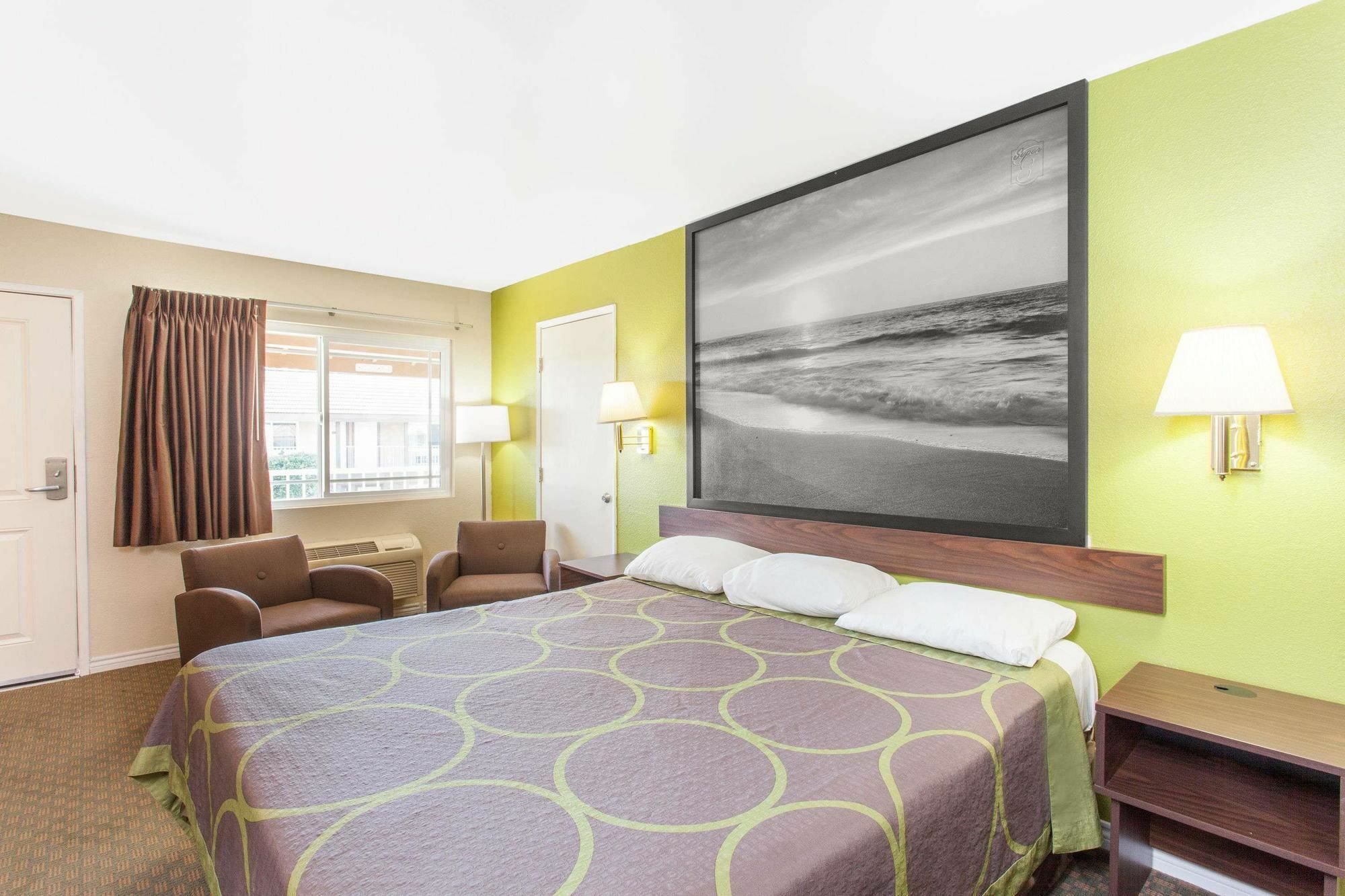 Super 8 By Wyndham Los Angeles/Алхамбра Екстериор снимка
